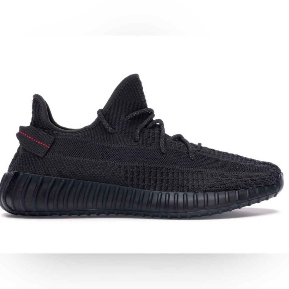 Yeezy size 7   Sneaker